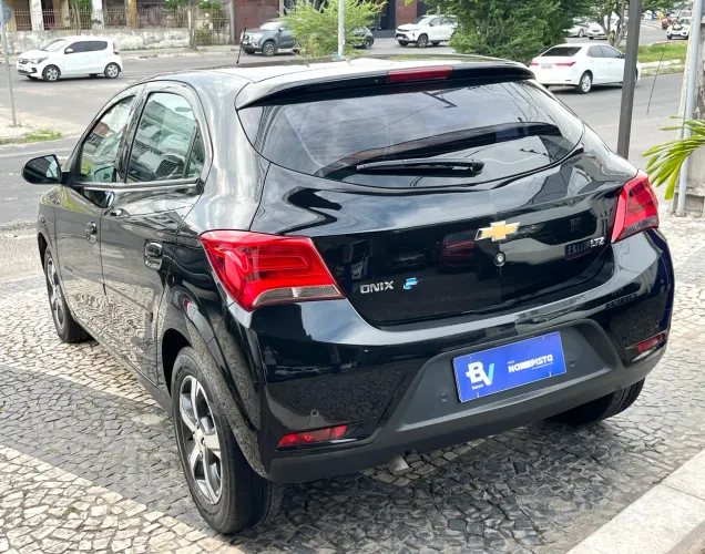 Chevrolet Onix Hatch LTZ 1.4 8V Flex Aut. 4P 2018