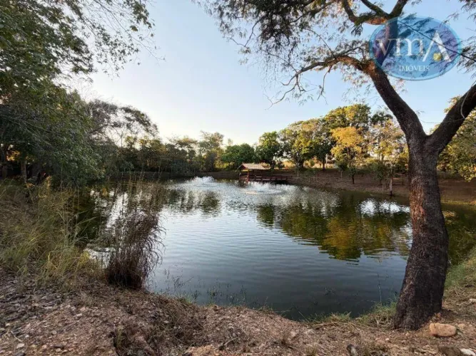 Vendo Chácara Lagoa do Cristal de 4,2 hectares, totalmente cercada, com 2 açudes, na regiã