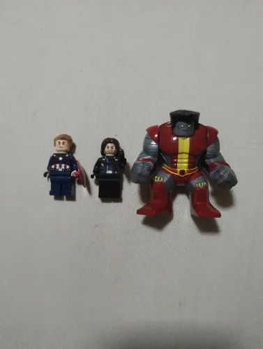 Lego Capitão América Guerra Civil Marvel + Minifiguras + Nave e Jipe