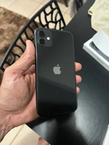 iPhone 11 - 64GB