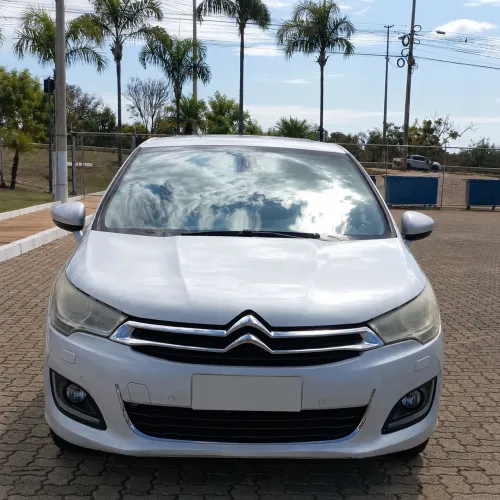 Citroen C4 Lounge Exclusive 1.6 Turbo 4P Aut. 2014