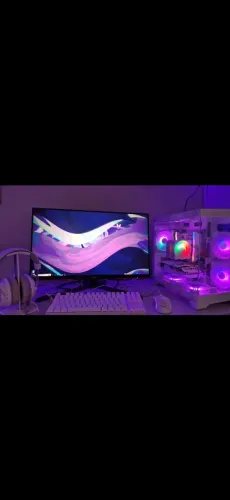 Pc gamer com MONITOR 240hz 27 polegadas e com braço articulado