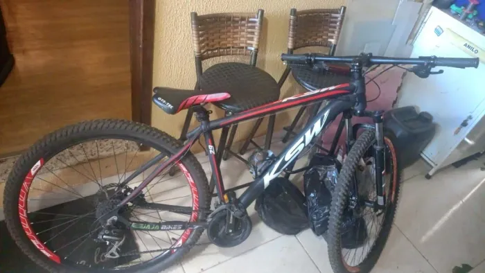 Bicicleta KSW todas as peças Shimano.