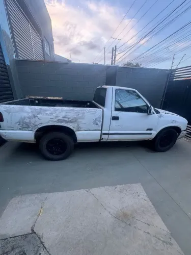 Chevrolet S10 Pick-up Std. 2.2 MPFI / EFI 1997
