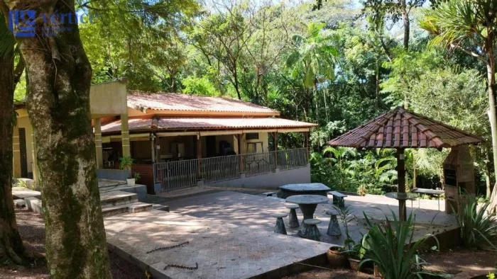 Chácara à venda em Maringá, Conjunto Residencial Cidade Alta, com 1 quarto, com 4585.4 m²