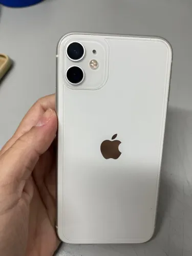 iPhone 11 - 128 GB 