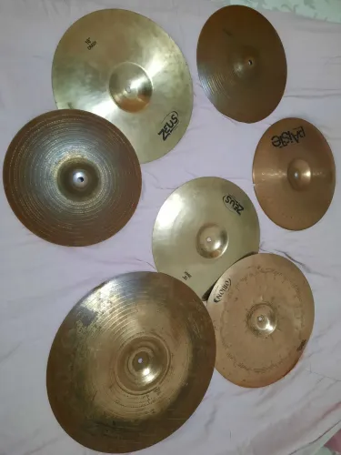 Pratos de baterias (conjunto com 7 peças)