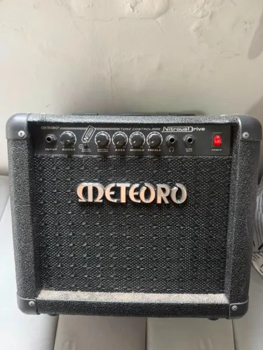 Amplificador Meteoro Nitrous Drive 15W