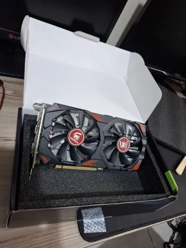 Placa de video rx 580 8gb veineda nova