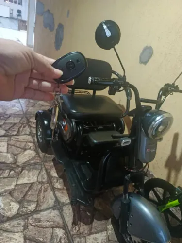Moto elétrica 