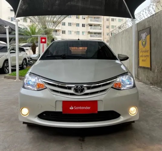 Toyota Etios XLS Sedan 1.5 Flex 16V 4P Mec. 2016