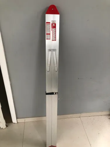 Escada retrátil de alumínio 