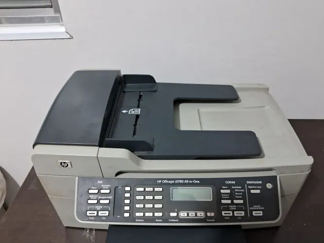 Impressora hp ótima mosca branca não muito antiga.