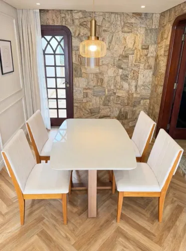 Conjunto sala de jantar - Mesa com 4 cadeiras