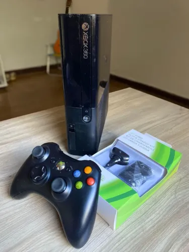 Xbox 360 Super Slim + Controle Original + HD 500GB com Jogos