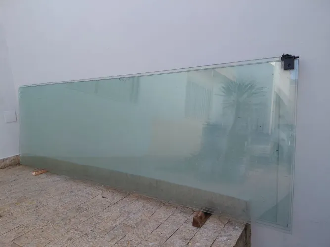 Porta de correr 4 folhas vidro 10 mm