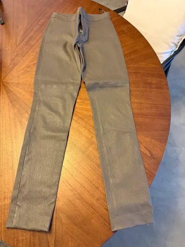 linda calça 100% couro - tam 34/36