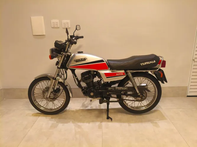 Turuna 125 1985 / 1986 placa preta coleção moto Honda