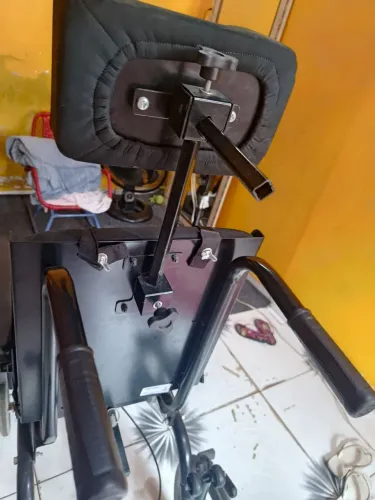 Cadeira de rodas adaptada vendo por 300 nova