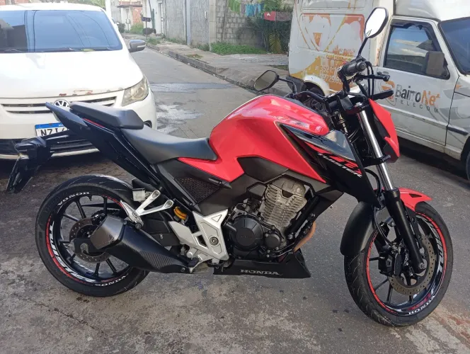 Cb Twister 300f ABS ano 2023 com 13 mil km