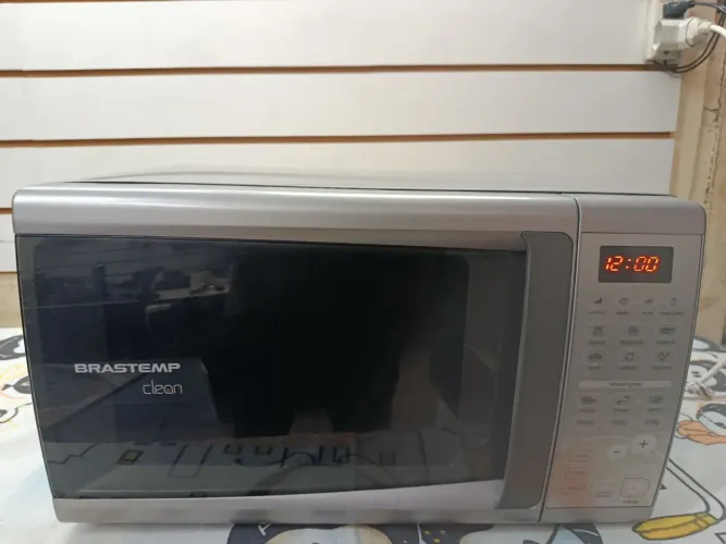 Microondas Brastemp 23 litros porta espelhada cinza lindo novinho 220v  