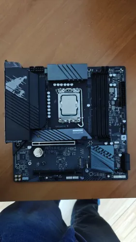 I5-14600k + b760m Aorus Elite
