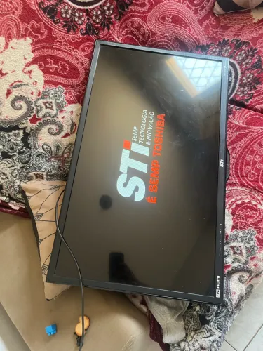 VENDO TV 32 POL LCD STI