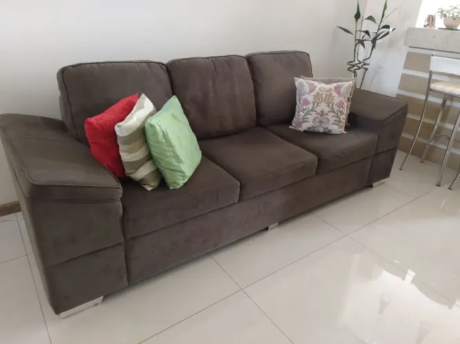 Sofá quatro lugares