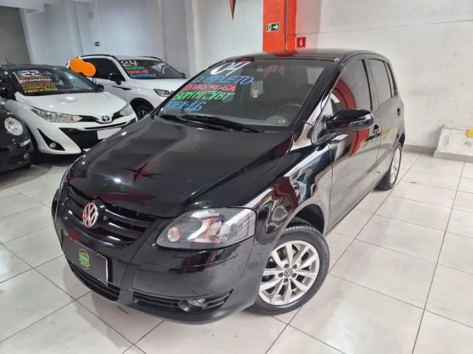 Volkswagen Fox Plus 1.6mi/ 1.6mi Total Flex 8V 4P 2004
