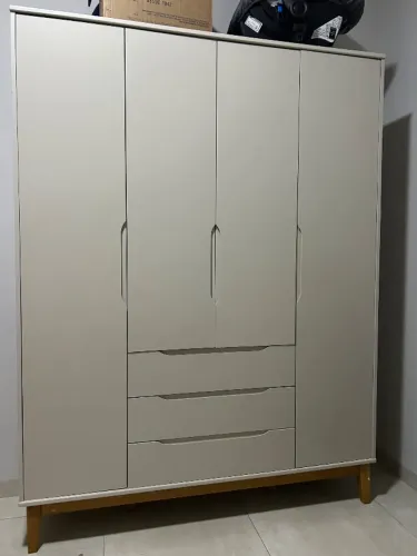 Guarda-roupa infantil