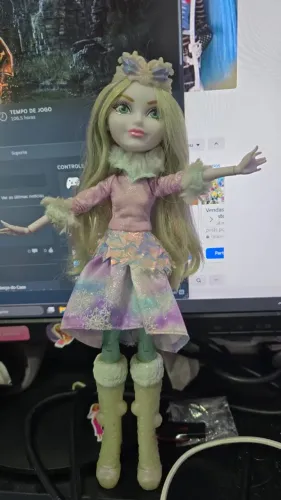 Crystal Winter Ever After High Mattel Boneca