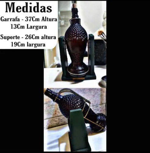 Garrafa de Vinho Antiga <br>?Suporte incluso<br>Material: vidro