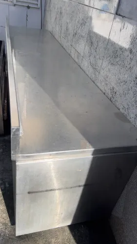 Balcão 3 metros por 70cm altura e 70cm de largura  