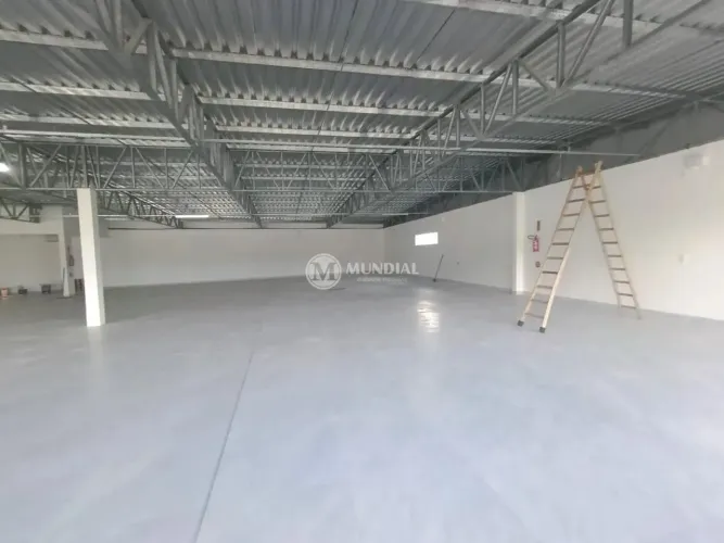SALA COMERCIAL PARA LOCAÇÃO CENTRO DE CAMBORIÚ