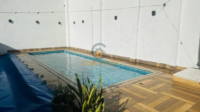 Vila da Eletronorte Leste - Casa Ampla no Cond. Vila da Eletronorte com 5 Quartos, Suítes 