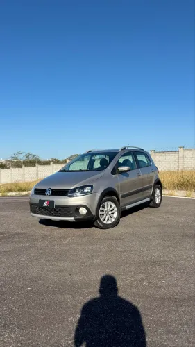 Volkswagen Crossfox 1.6 MI Total Flex 8V 5P 2013