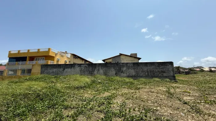 Terreno para venda possui 2000 metros quadrados na Beira Mar de Búzios - Nísia Floresta -