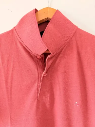 Polo Aramis Rosa Tamanho P | Muito Conservada