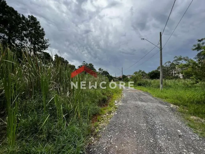 Lote em Rua Corredeiras - Chácara Santa Lúcia - Carapicuíba/SP