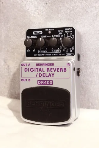 BEHRINGER DR400 REVERB/DELAY