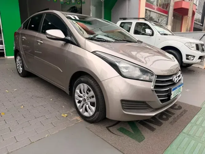 Hyundai HB20S C.plus/c.style 1.6 Flex 16V Mec.4p 2017