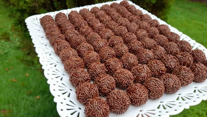 200 Brigadeiros tradicionais