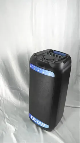 Vendo uma caixa de som Philips 1300W