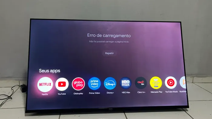SMART TV PHILIPS 50 COM SUPORTE REGULÁVEL PARA PAREDE