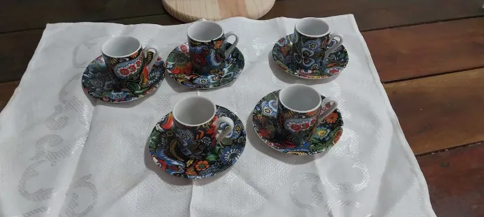 Jogo de xicaras para cafezinho antiga