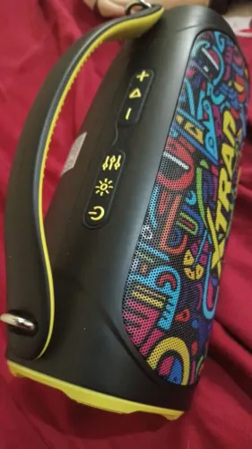 Caixa boombox nova V/T