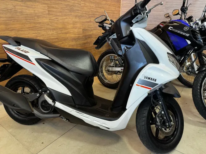 Yamaha Fluo 125 2024 | 23 Mil KM | Econômica | Financia