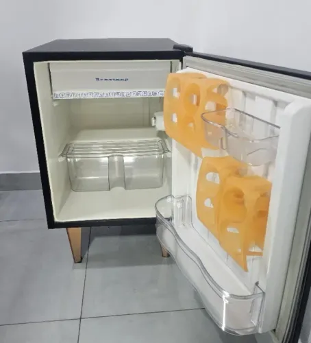 Frigobar Brastemp Retrô 76 Litros Preto 110v