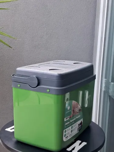 Caixa térmica Cooler 30L Alça Tampa bandeja Floripa Unitermi Cerveja Praia Churrasco
