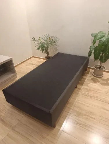Box solteiro novo (entrega grátis) base cama solteiro